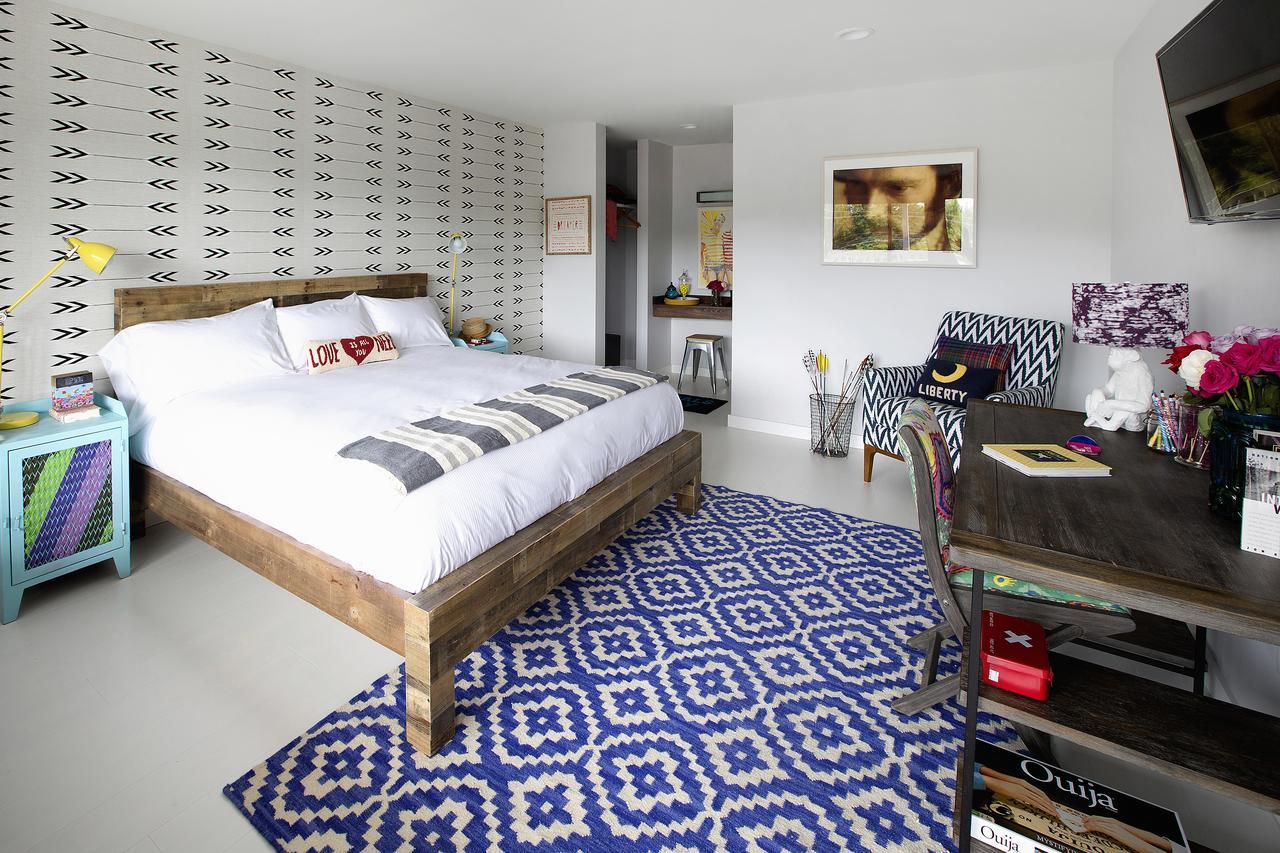 Hotel Dylan Вудсток Экстерьер фото
